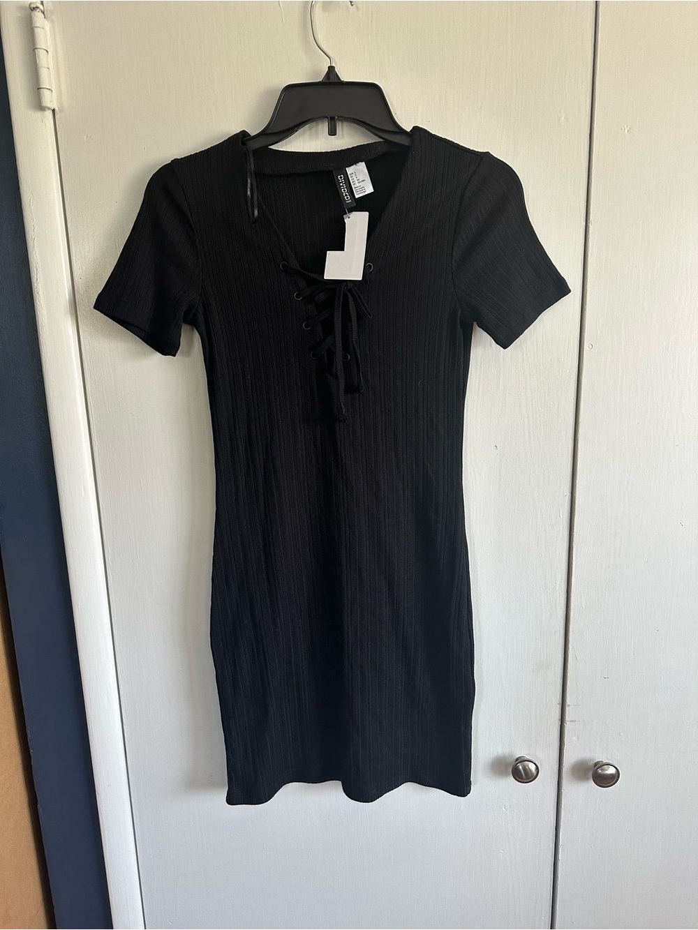 H&M Black Ribbed Lace-Up Short Sleeve Mini Dress